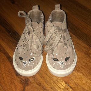 Gap toddlers girls sneakers brown suede Sz 6